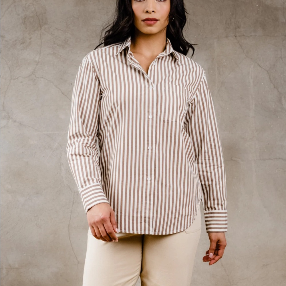 NWT Able Sophia Buttondown - M